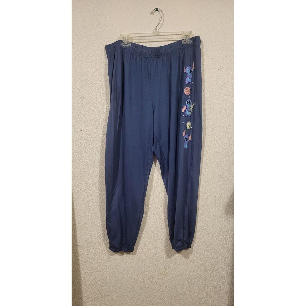 Disney Womens Sleepwear Size XL.